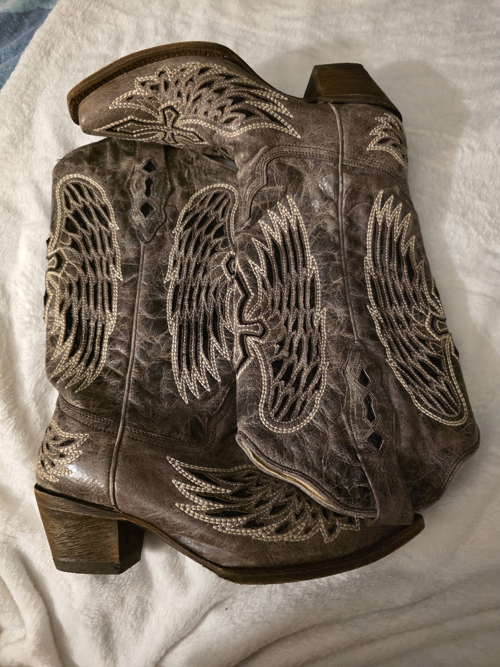 Braided Wing-Embroidered Brown Western Heeled Boots